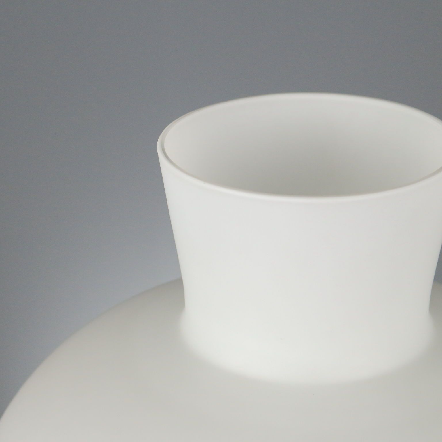 White Cased Glass Vase, Murano Manufacture photo 230.0