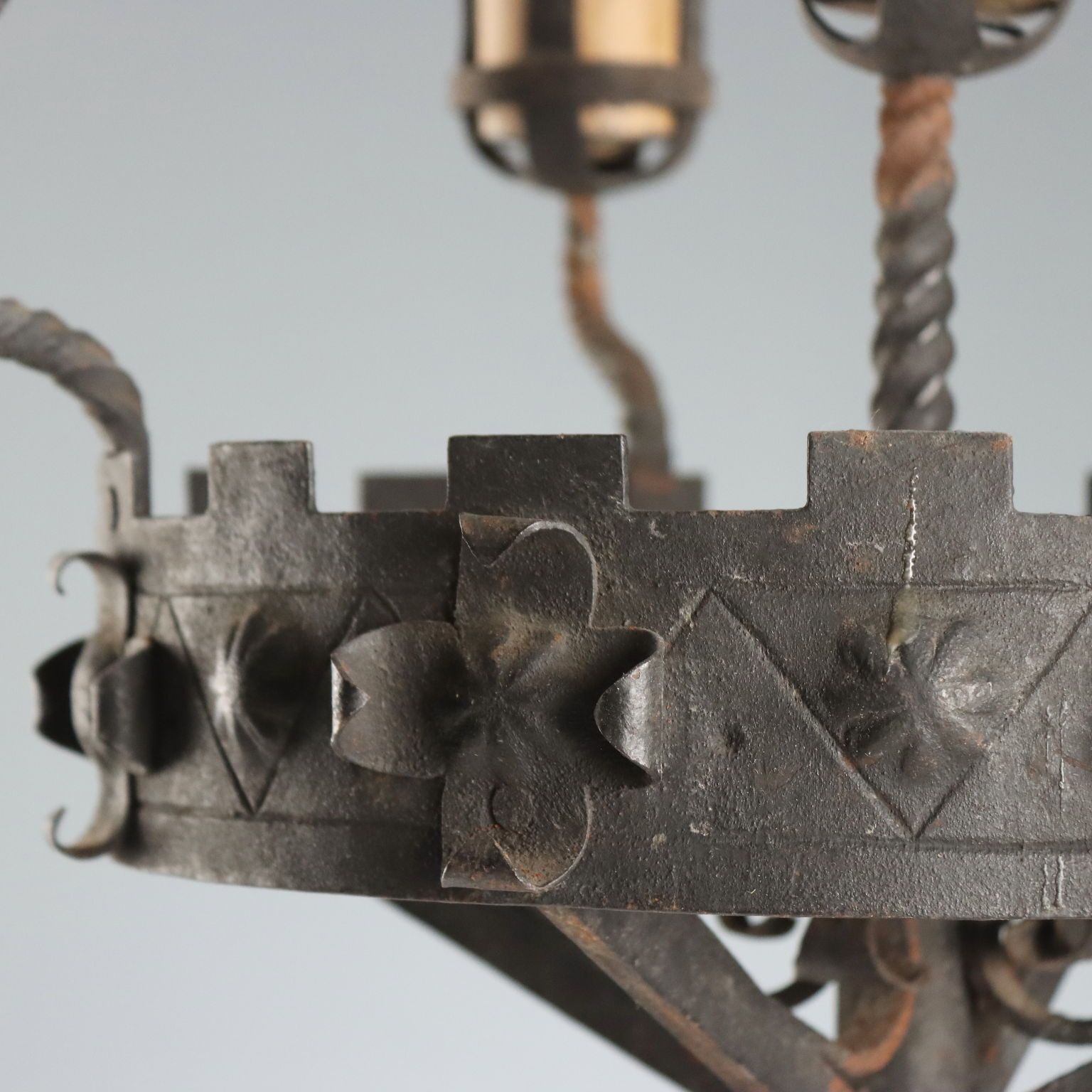 Candélabre d'époque en fer forgé 5 lumières, XIXe siècle photo 800.0