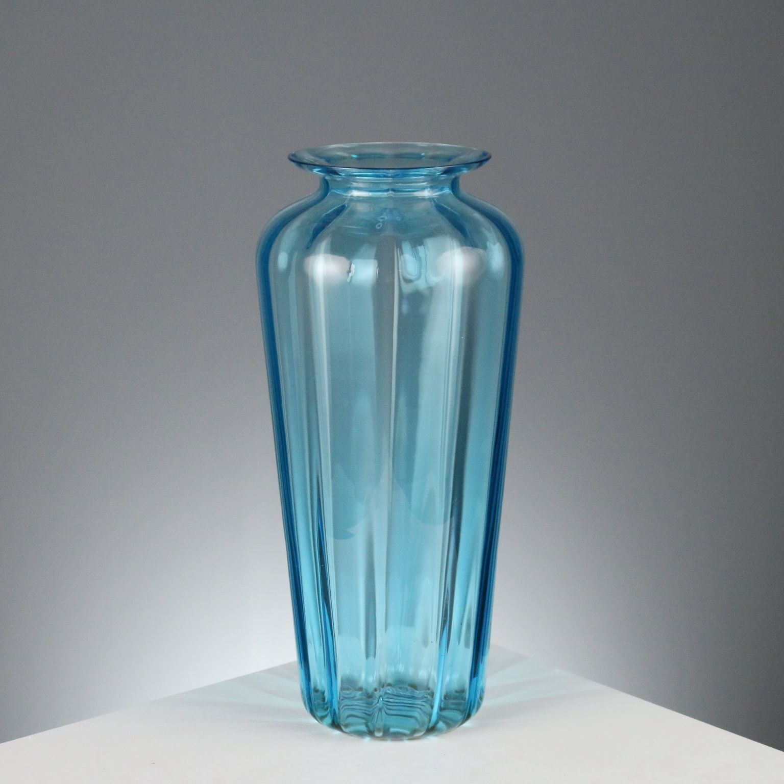 Vase en verre soufflé, Auras Venice Manufactory