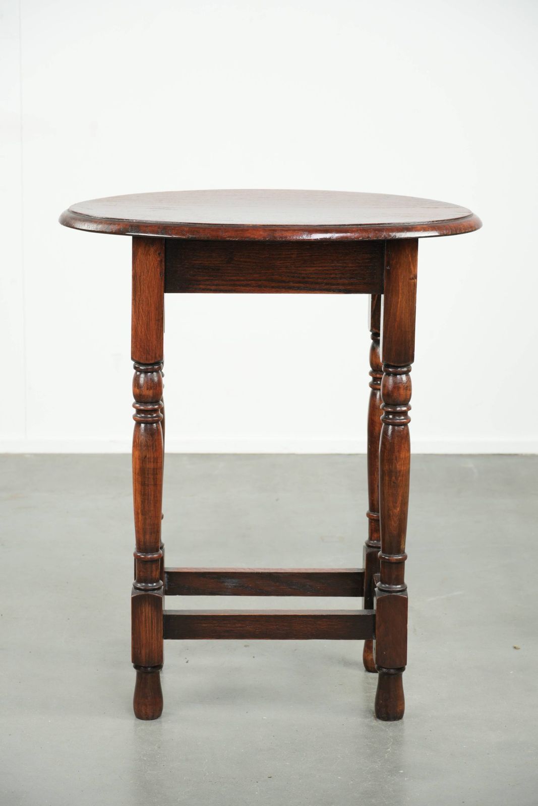 Antiek Ovaal Engels Eiken Bijzettafel, Begin 20e Eeuw, Mooie Kleuren photo furniture