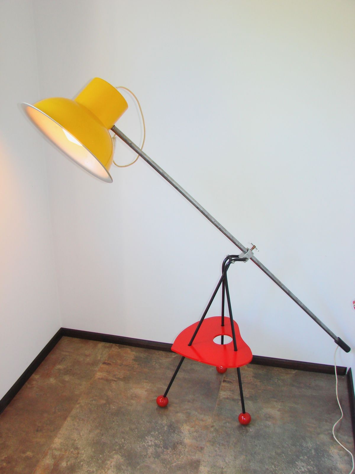 Vloerlamp, Polen, jaren 1960. photo for sale