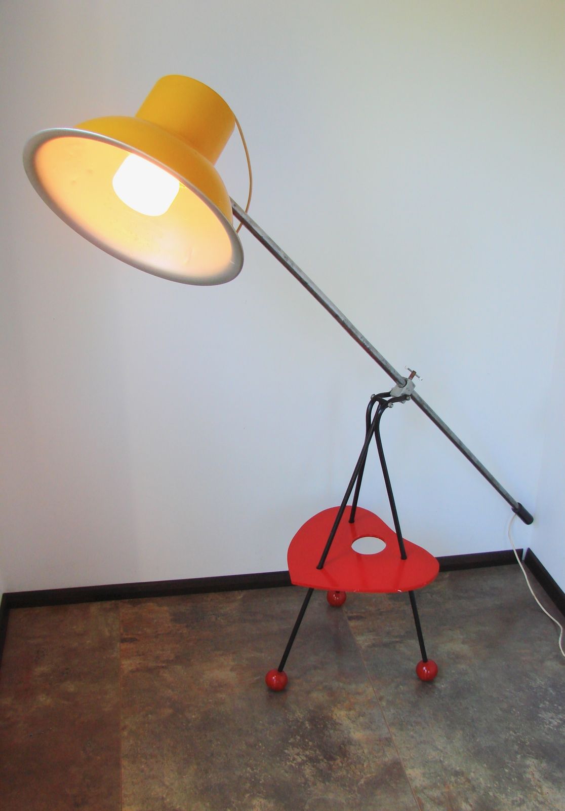 photo for sale Vloerlamp, Polen, jaren 1960.