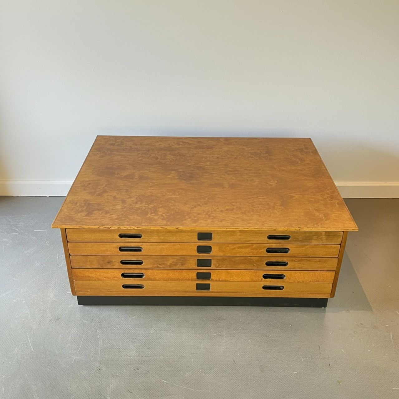 1950s 5 Drawer Staverton Plan Chest / Coffee Table photo for sale