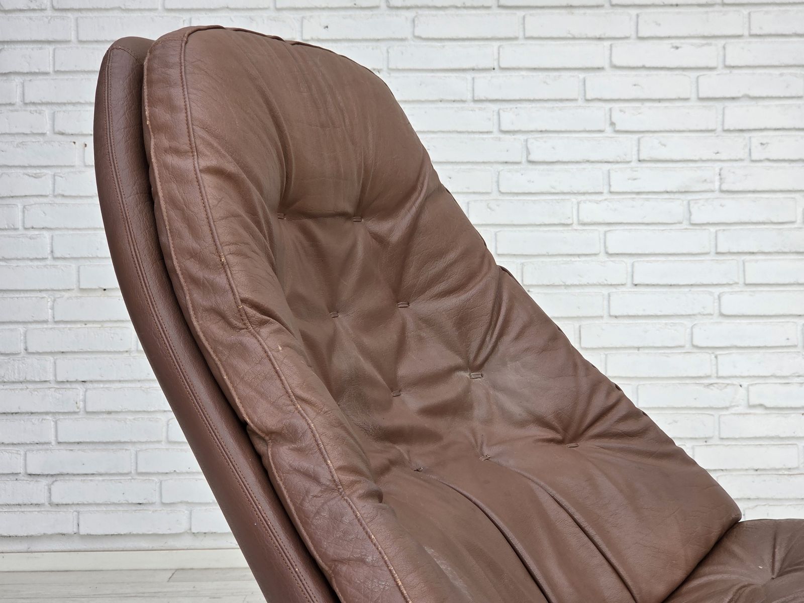 Ca. jaren 1970, Deens design van Madsen & Schubell, verstelbare draaifauteuil. photo 1320.0