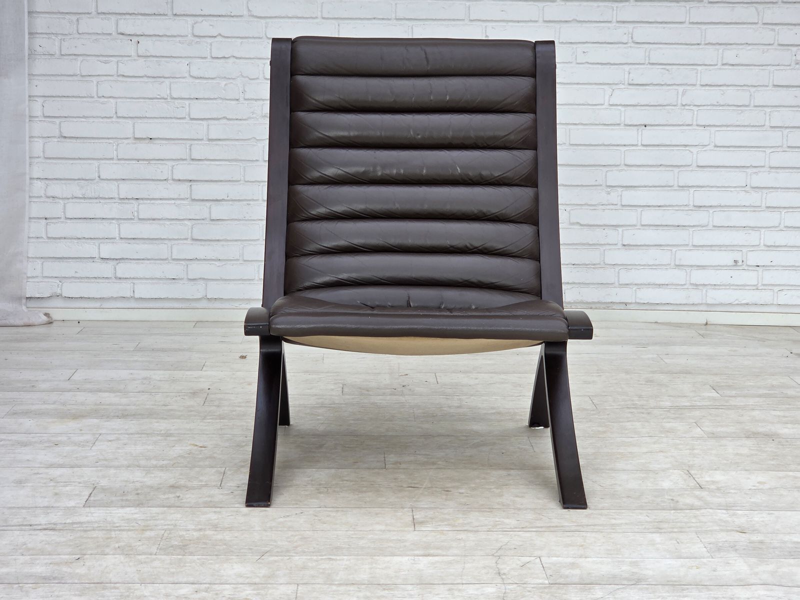 Jaren 1970, Deense fauteuil van Peter Hvidt & Orla Mølgaard voor Fritz Hansen. photo buy