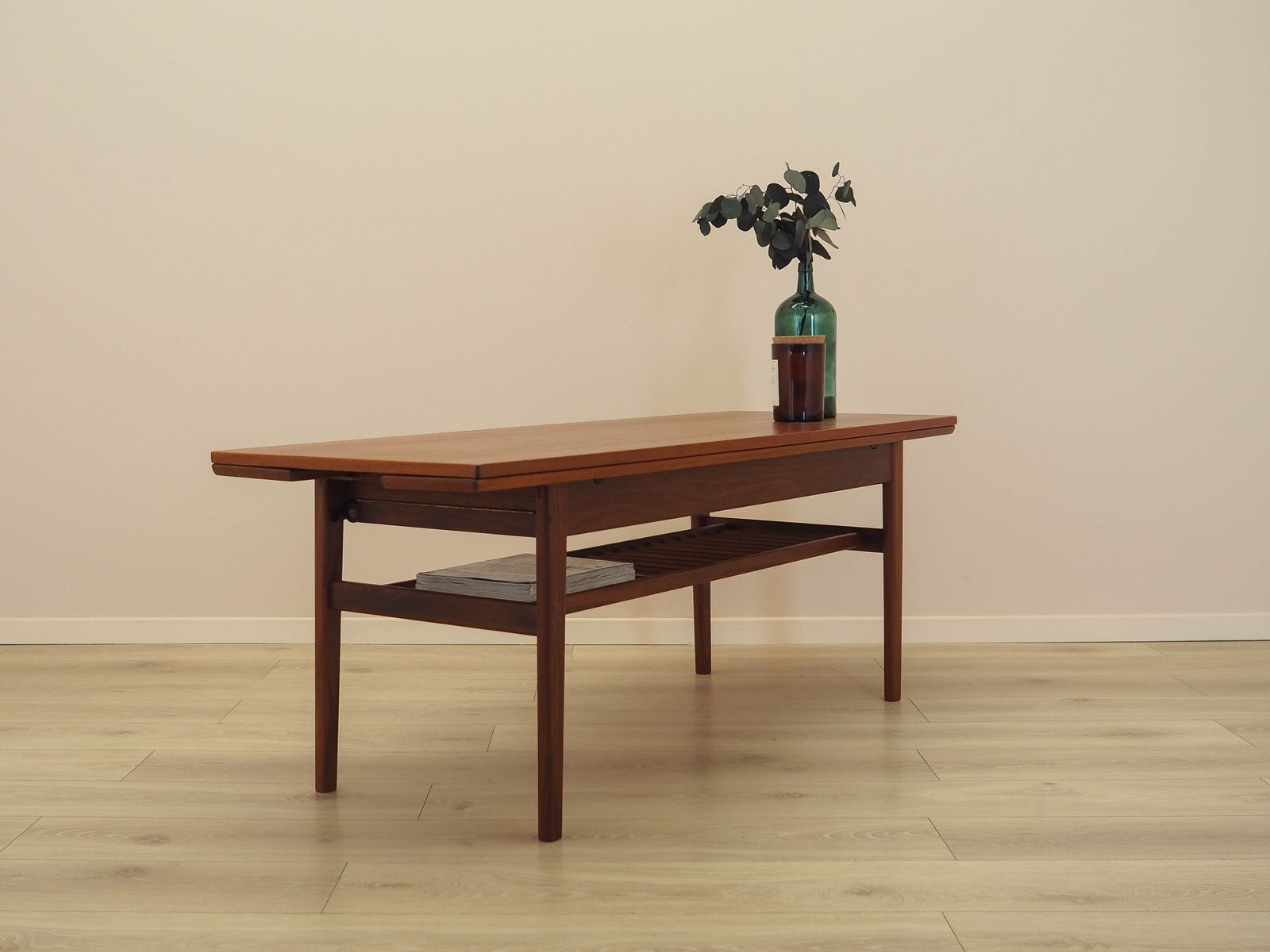 Deense teakhouten salontafel met lattenplank, jaren 1960 photo vinterior