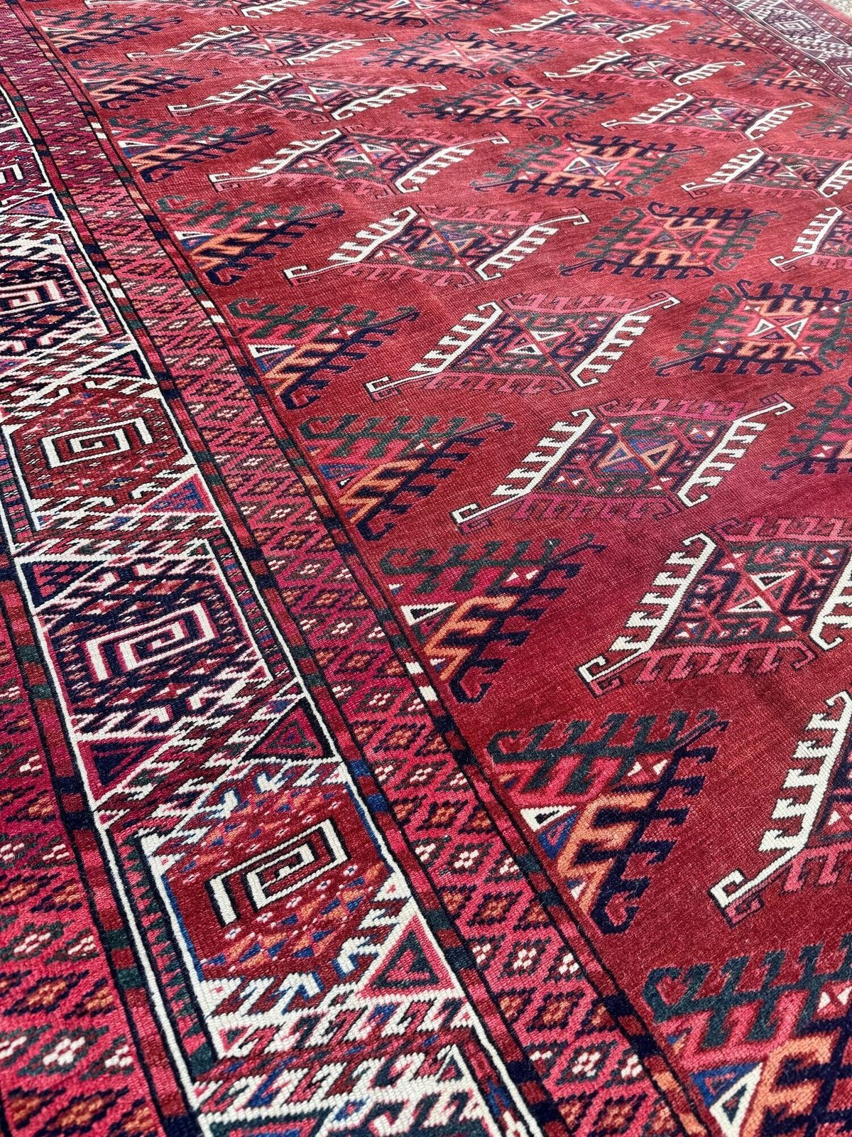 photo buy Antiek Turkmeens Yomut tapijt 2,98 m x 1,94 m