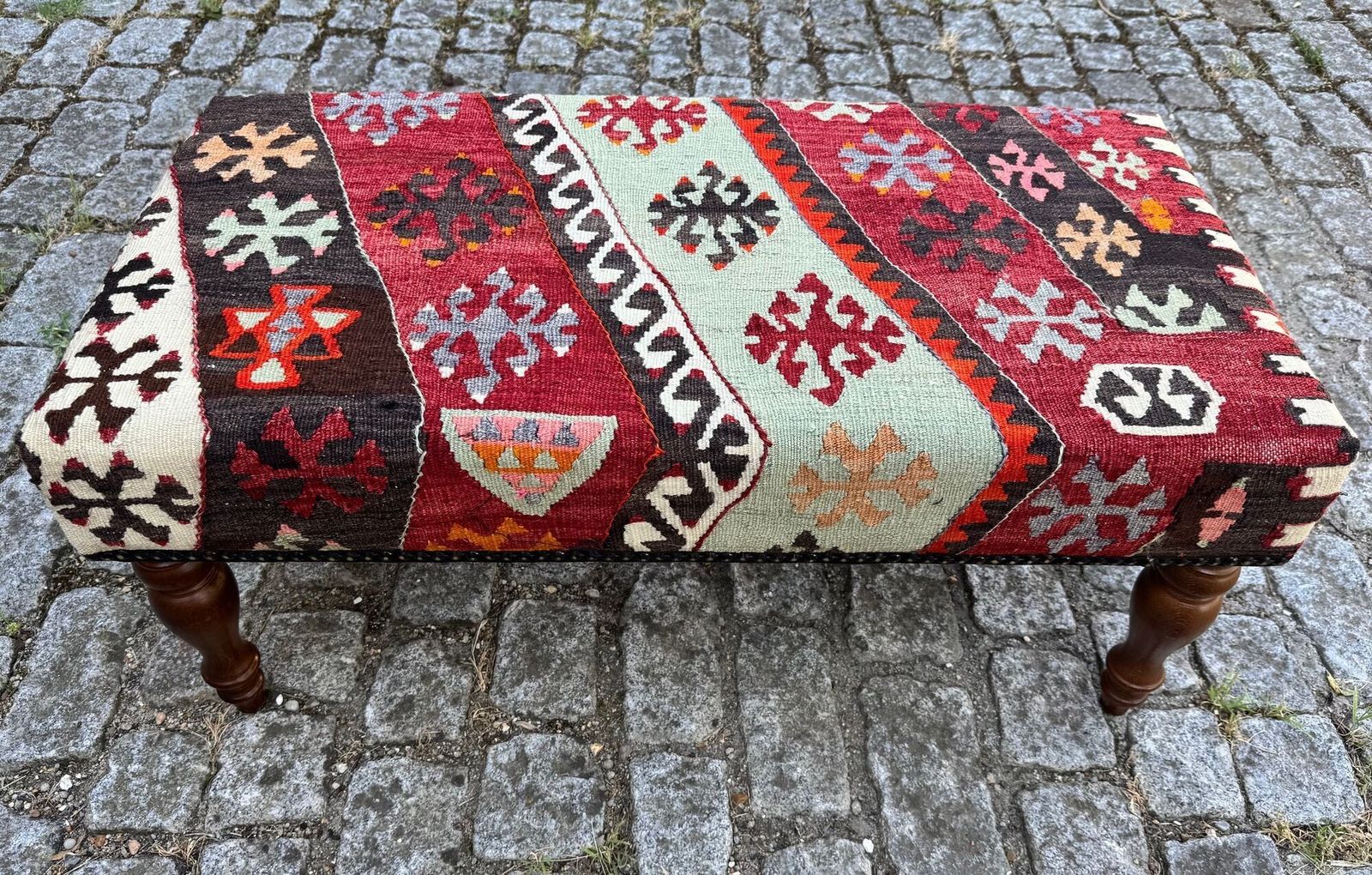 Kilim Beklede Kruk 0,91m x 0,48m x H0,39m photo 675.0