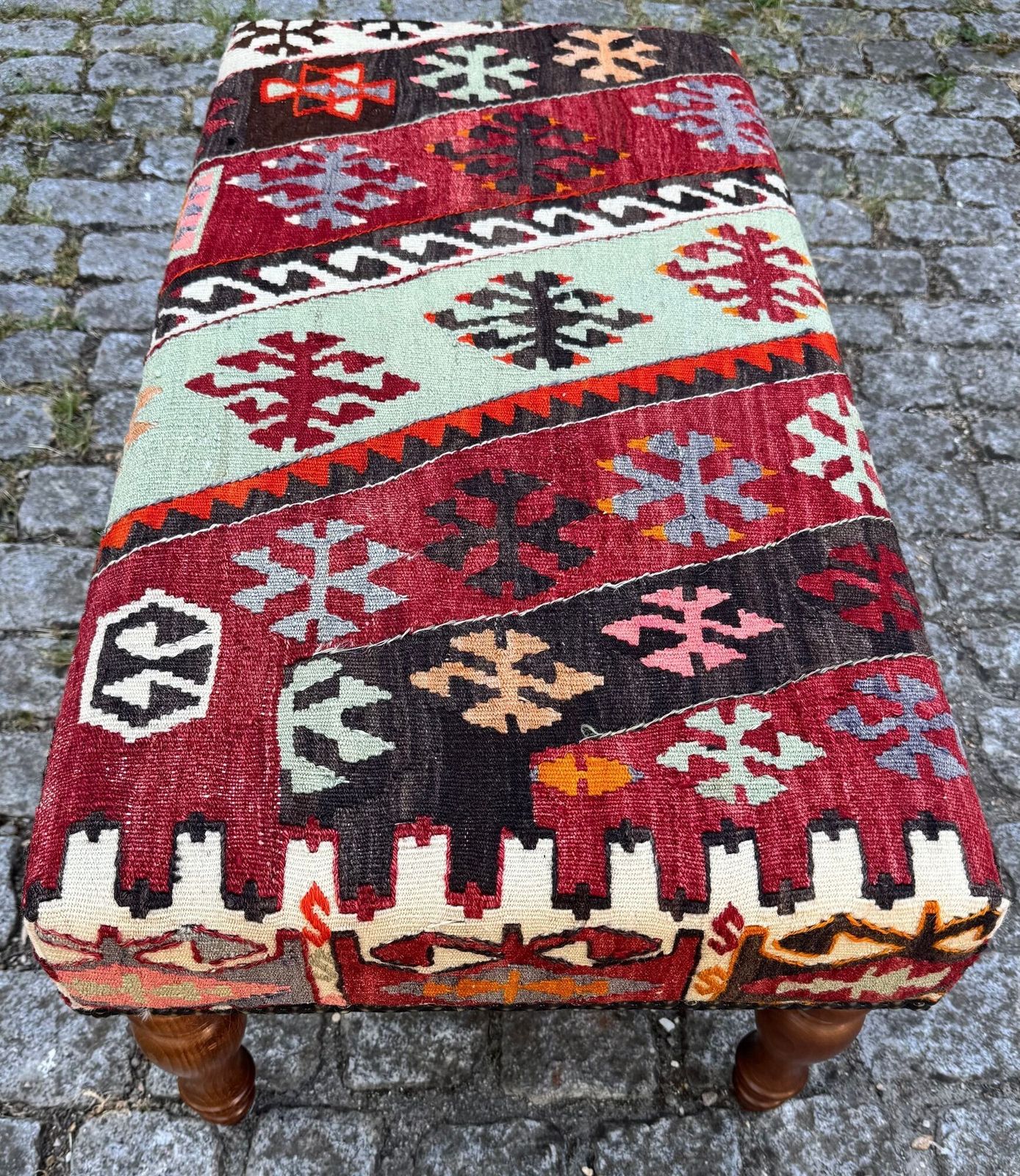 Kilim Beklede Kruk 0,91m x 0,48m x H0,39m photo vinterior