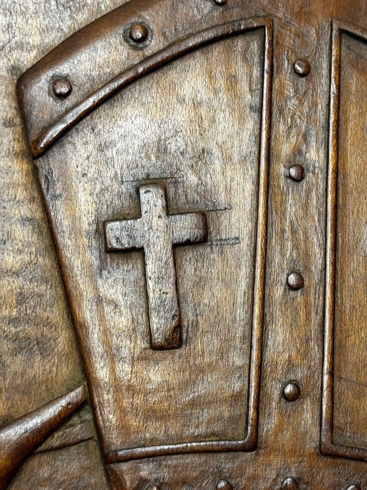 photo vintage Arts & Crafts Revival Heraldisch Gesneden Wapenschild Rivington & Blackrod Grammar School
