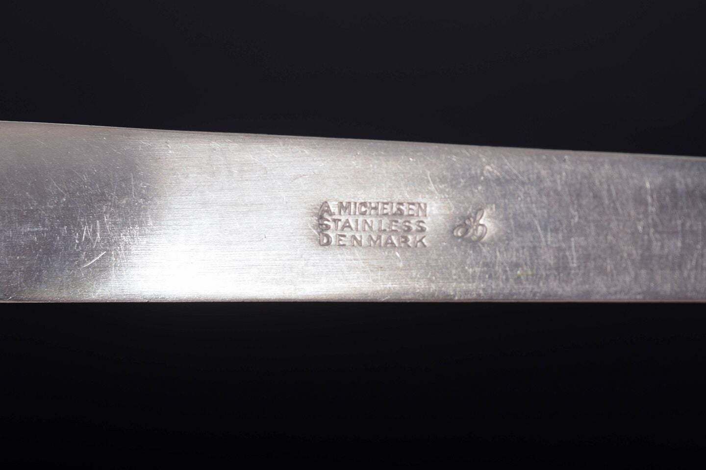 Ensemble de six fourchettes de table en acier inoxydable Arne Jacobsen pour Anton Michelsen. photo Décoration