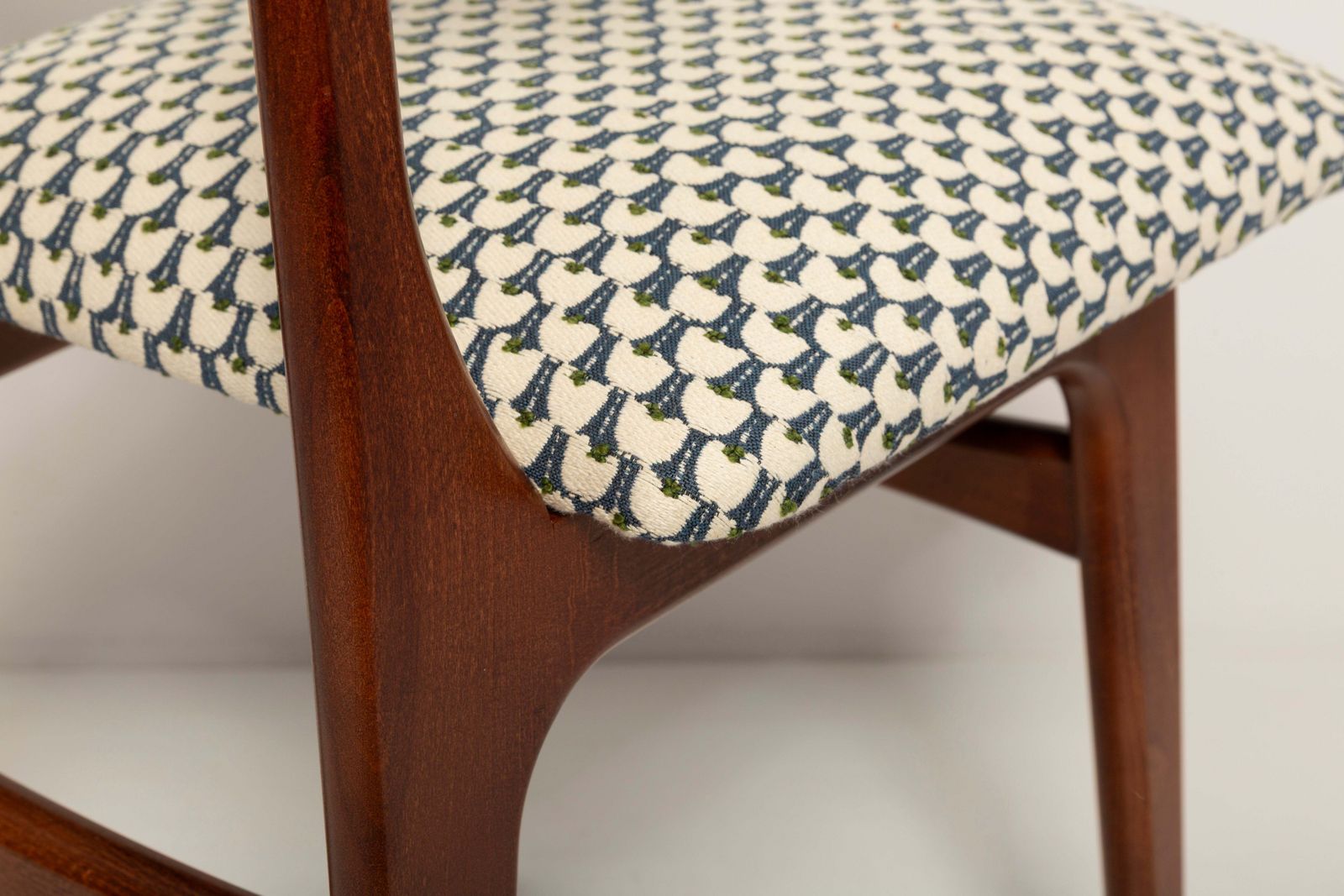 Six Mid Century Butterfly Chairs, White And Blue Jacquard, Walnut Wood, 1960s photo furniture