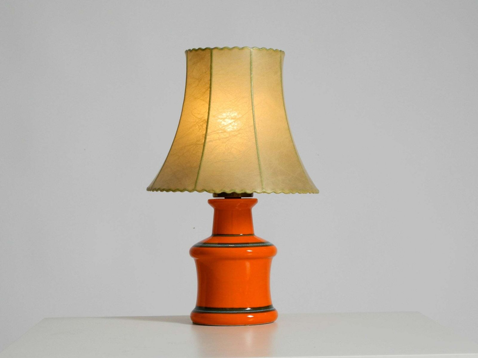 Beautiful 1960s Orange Ceramic Table Lamp With Cocoon Shade  Made In Italy photo vinterior