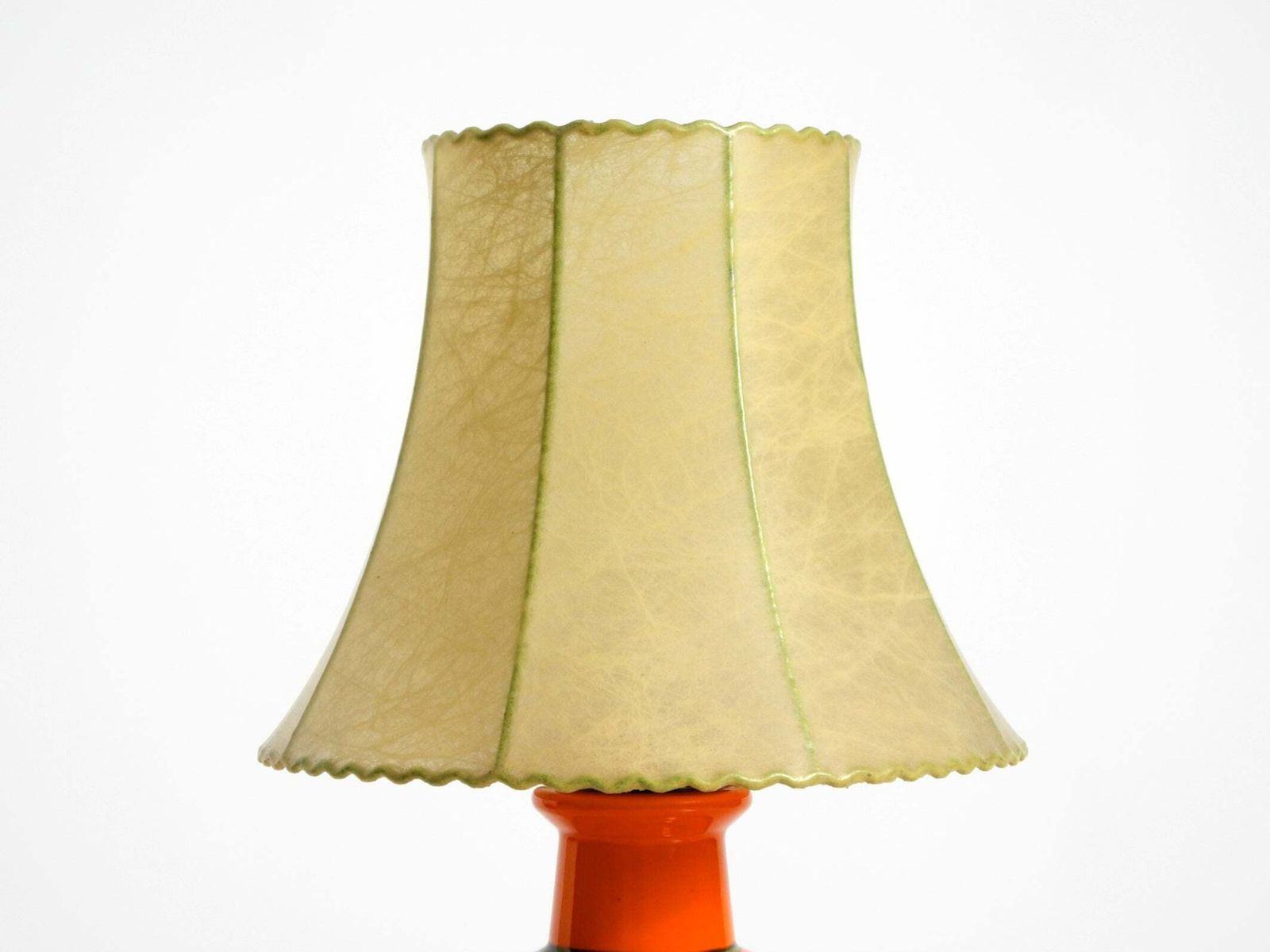 photo vinterior Beautiful 1960s Orange Ceramic Table Lamp With Cocoon Shade  Made In Italy