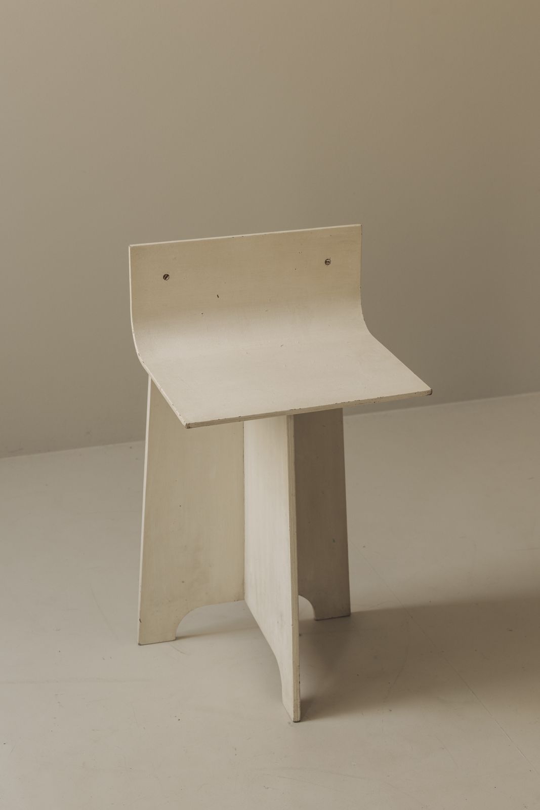 Decorative Sculptural French Off White Plywood Accent Chair, 1940s photo vinterior