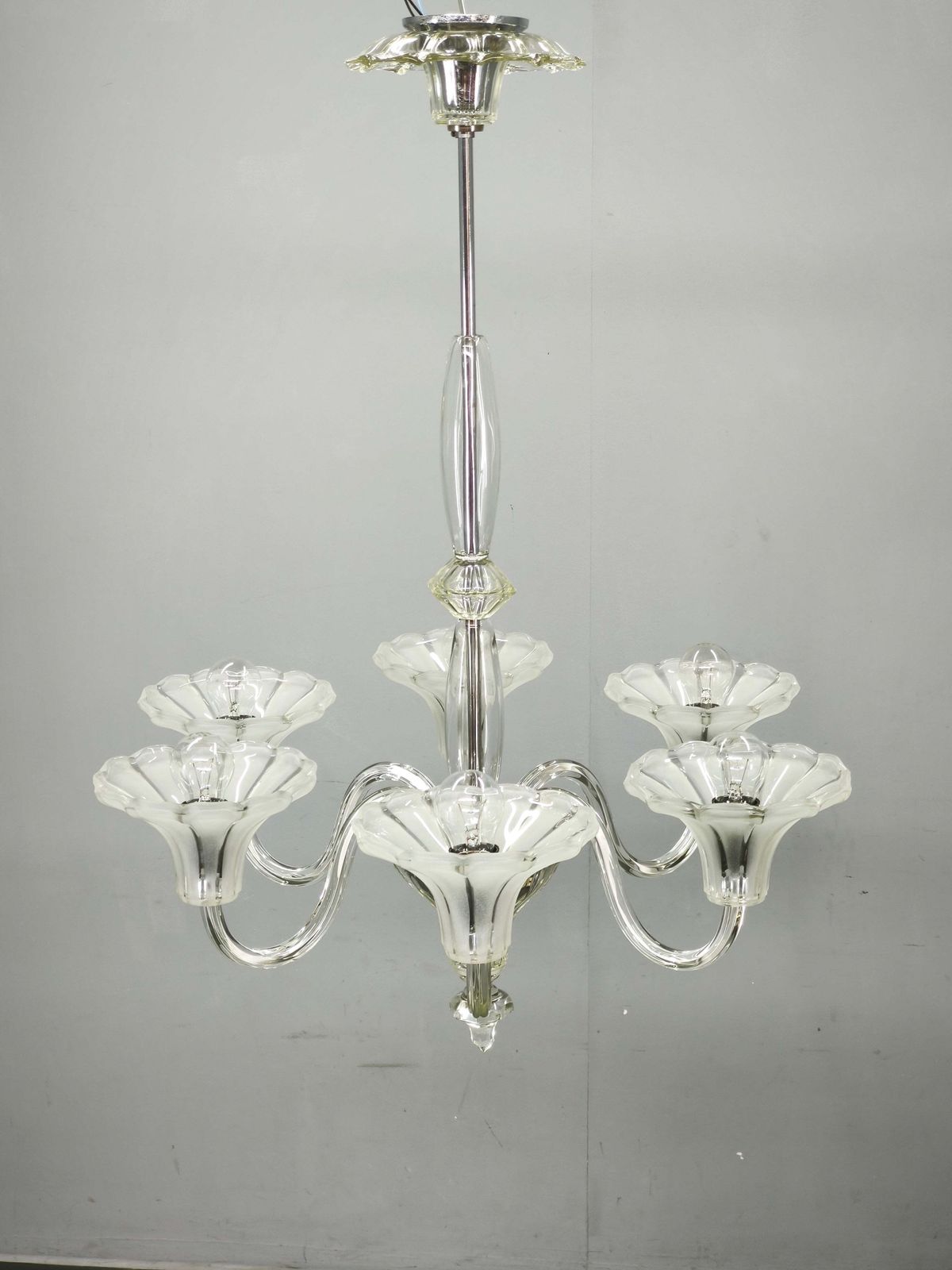 photo furniture Lustre Art Déco à six bras en verre, Tchécoslovaquie, années 1930