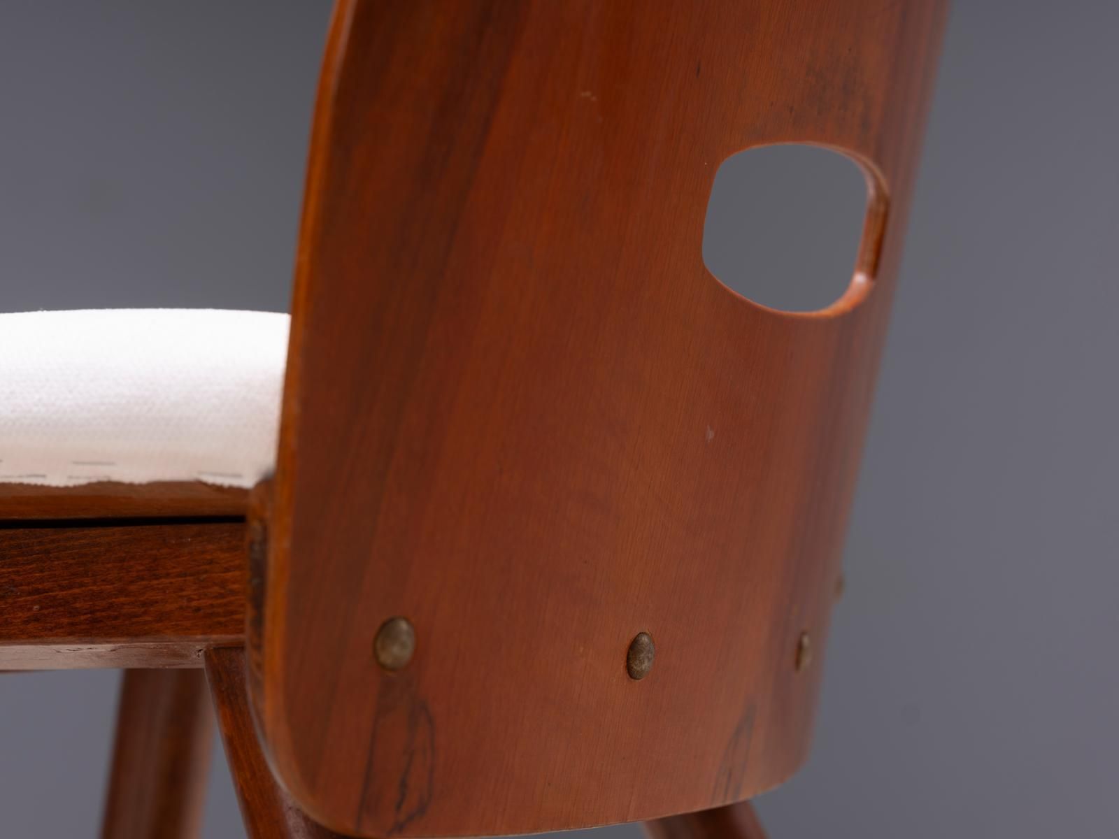 Set van 4 Vintage Stoelen Tatra Pravenec Gentleman Midden 20e Eeuw Tsjecho-Slowakije photo furniture
