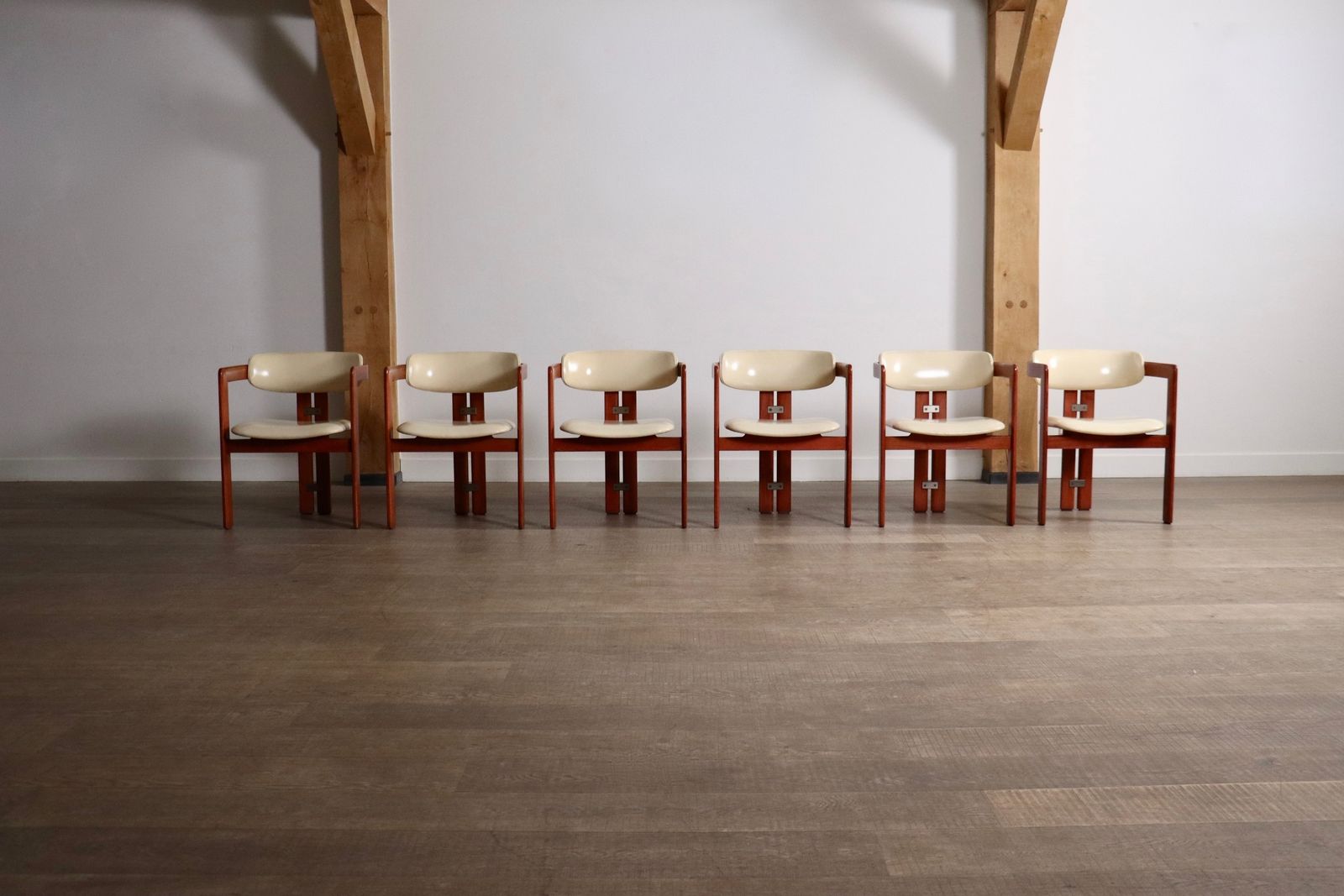 photo furniture Set van 6 Augusto Savini Pamplona stoelen voor Pozzi, Italië, 1965