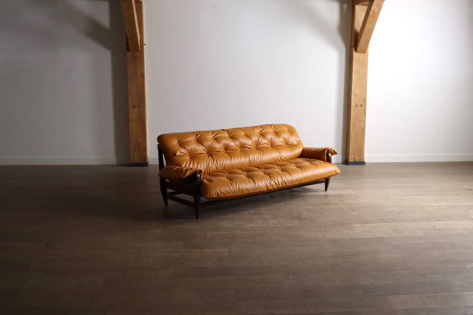 Jean Gillon Rodeio Sofa voor Italma Wood Art, Brazilië, 1965 photo buy