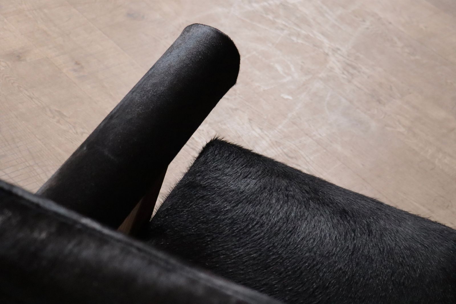 photo vinterior Pair Of Pierre Jeanneret X Leg Lounge Chairs, Chandigarh 1960s