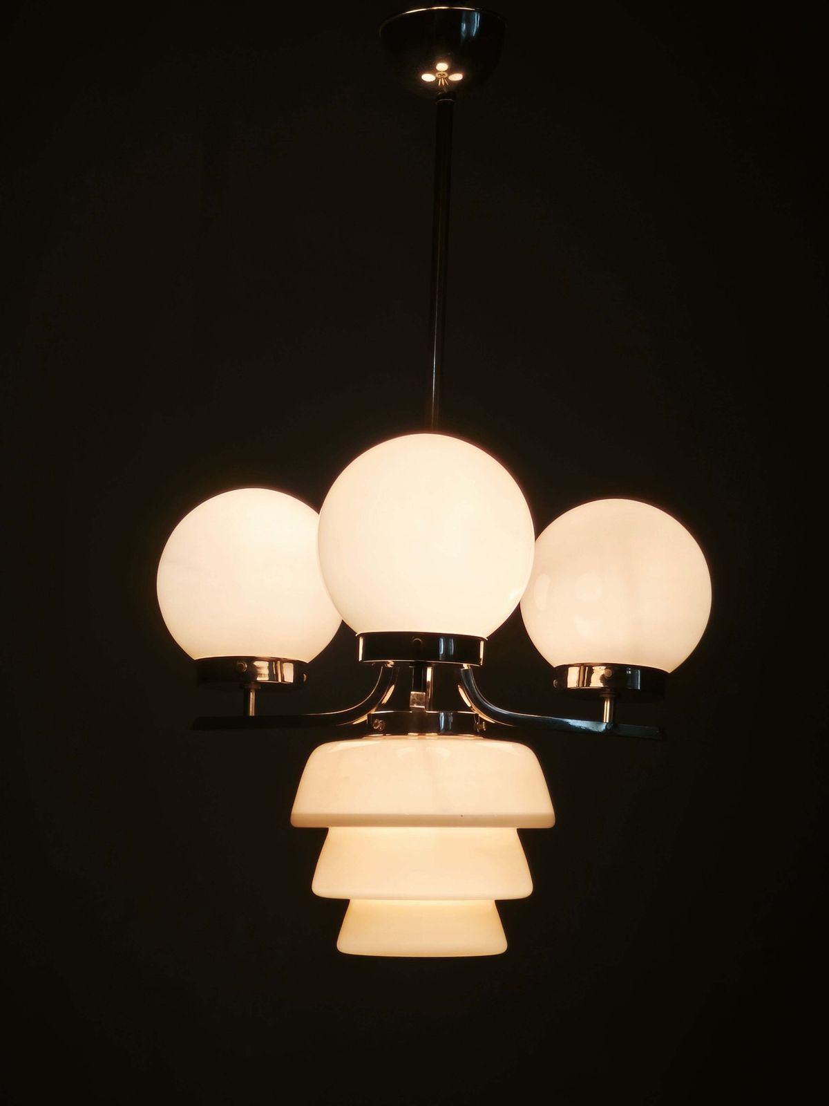 Art Deco hanglamp van crèmekleurig glas en chroom, jaren 1930, Tsjecho-Slowakije photo buy