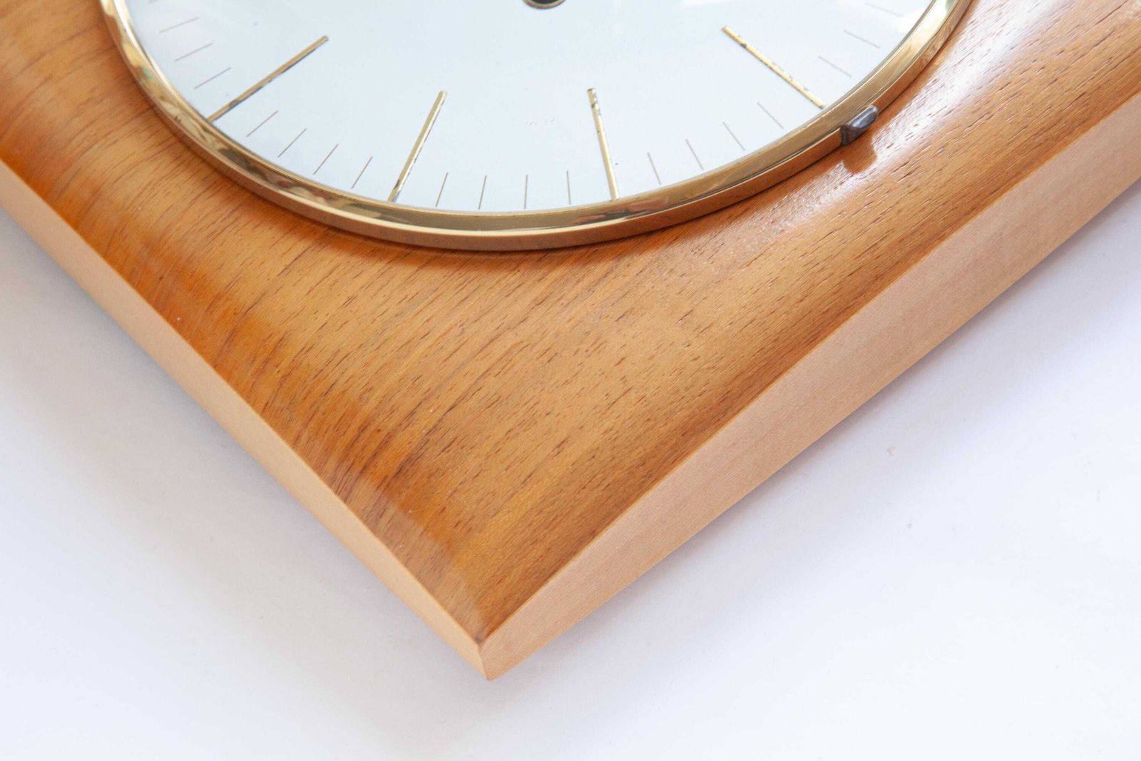 Junghans mid-century wandklok jaren 1950, modernisme, art deco, Bauhaus-stijl, Duitsland, messing, Exacta photo vintage
