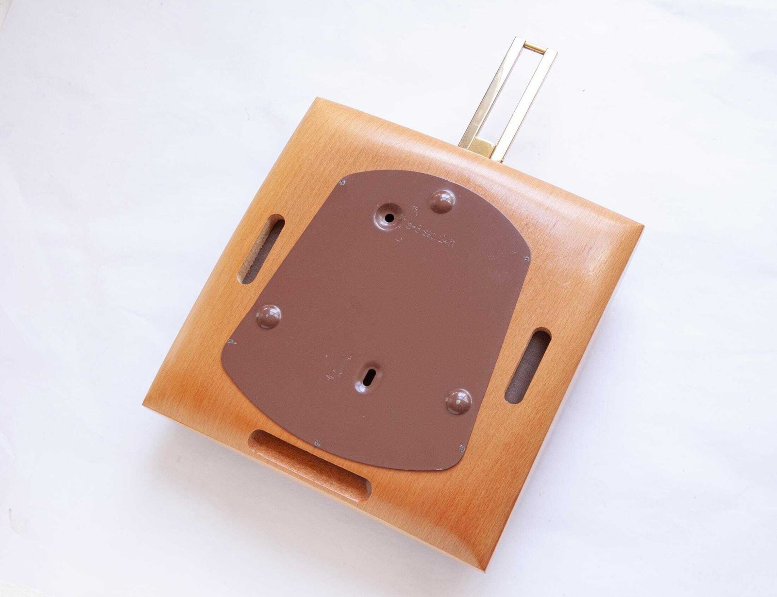 photo furniture Junghans mid-century wandklok jaren 1950, modernisme, art deco, Bauhaus-stijl, Duitsland, messing, Exacta