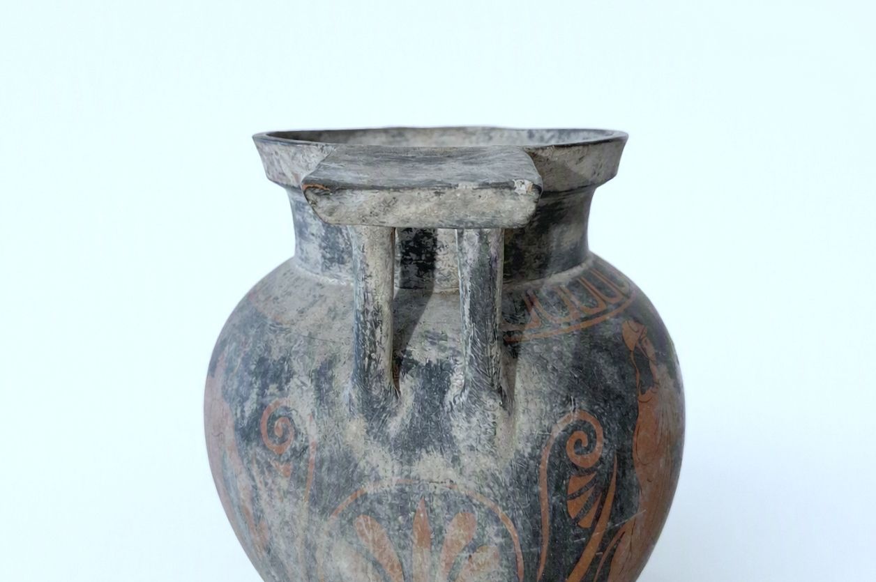 Etruskische Column Krater, Roodfiguur, 4e eeuw v.Chr. photo vintage