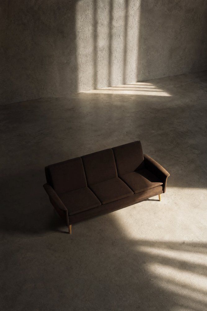 Mid Century Danish Modern bruine 3-zitsbank van Folke Ohlsson voor Fritz Hansen, jaren 1960 photo for sale