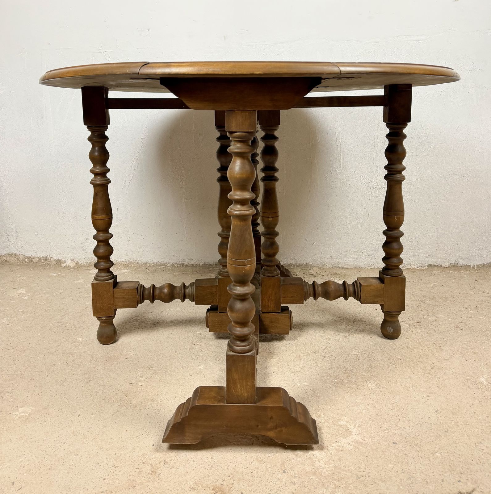 Spanish Drop Leaf Dining Table With Barley Twist Legs, Mid 20th Century photo vinterior