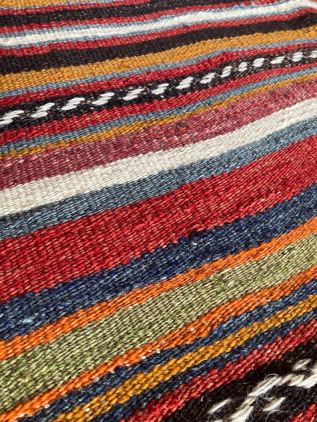 photo for sale Vintage Anatolische Kilim 1,77 m x 1,70 m