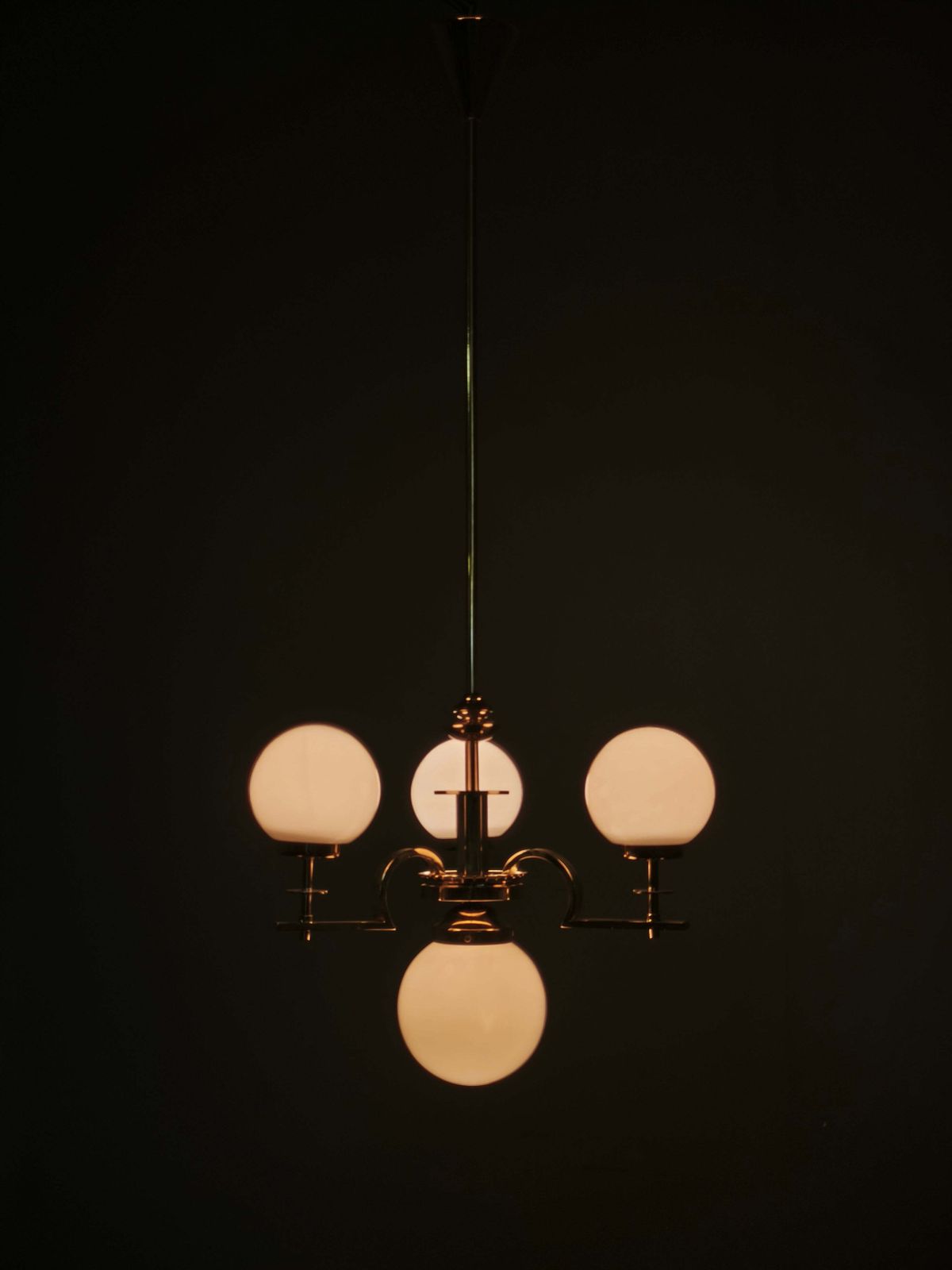 Art Deco Messing en Opaalglobe Hanglamp uit de jaren 1930, Tsjechoslowakije photo furniture