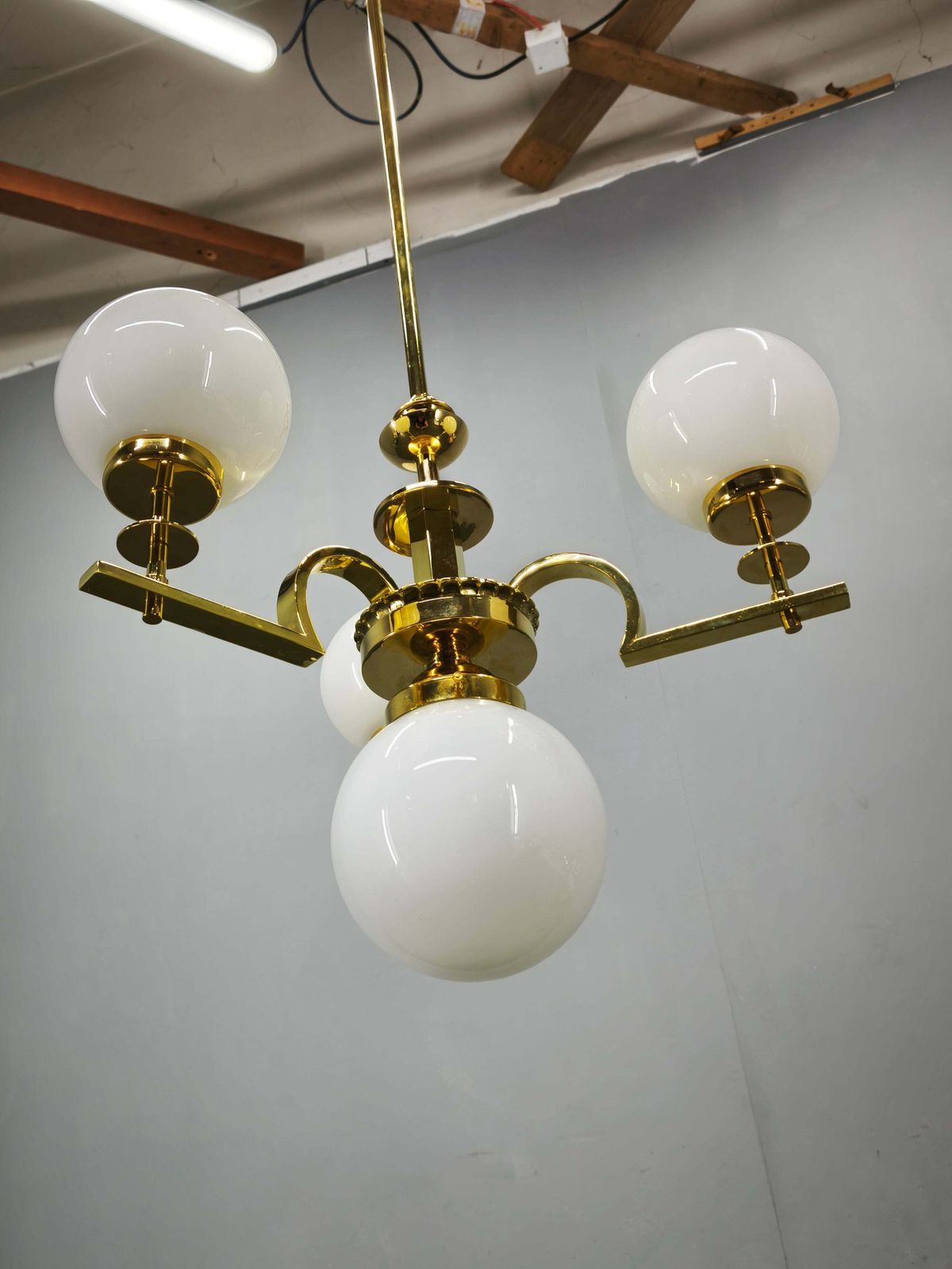Art Deco Messing en Opaalglobe Hanglamp uit de jaren 1930, Tsjechoslowakije photo buy