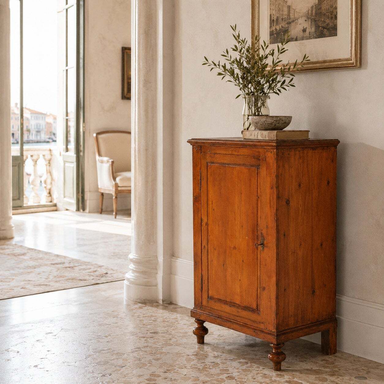 Meubels Antiek Lariks Kabinet uit een Venetiaanse Villa, Bassano del Grappa photo