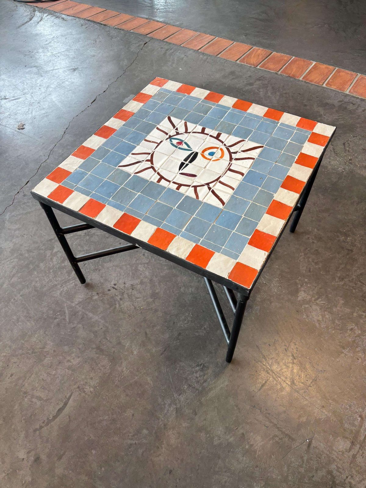 Table basse marocaine en zellige faite main, table d'appoint carrée en mosaïque, table carrelée colorée, mobilier artisanal, 60 cm photo Mobilier
