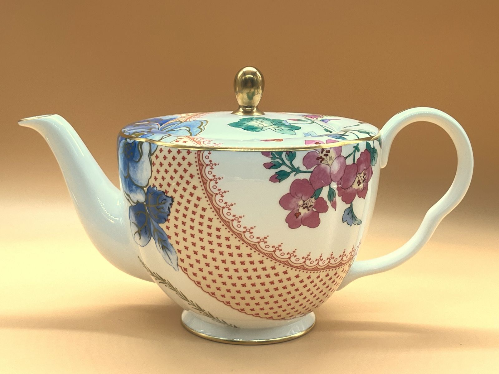 New Large 2 Pint Wedgwood China Butterfly Bloom Teapot In Original Box.