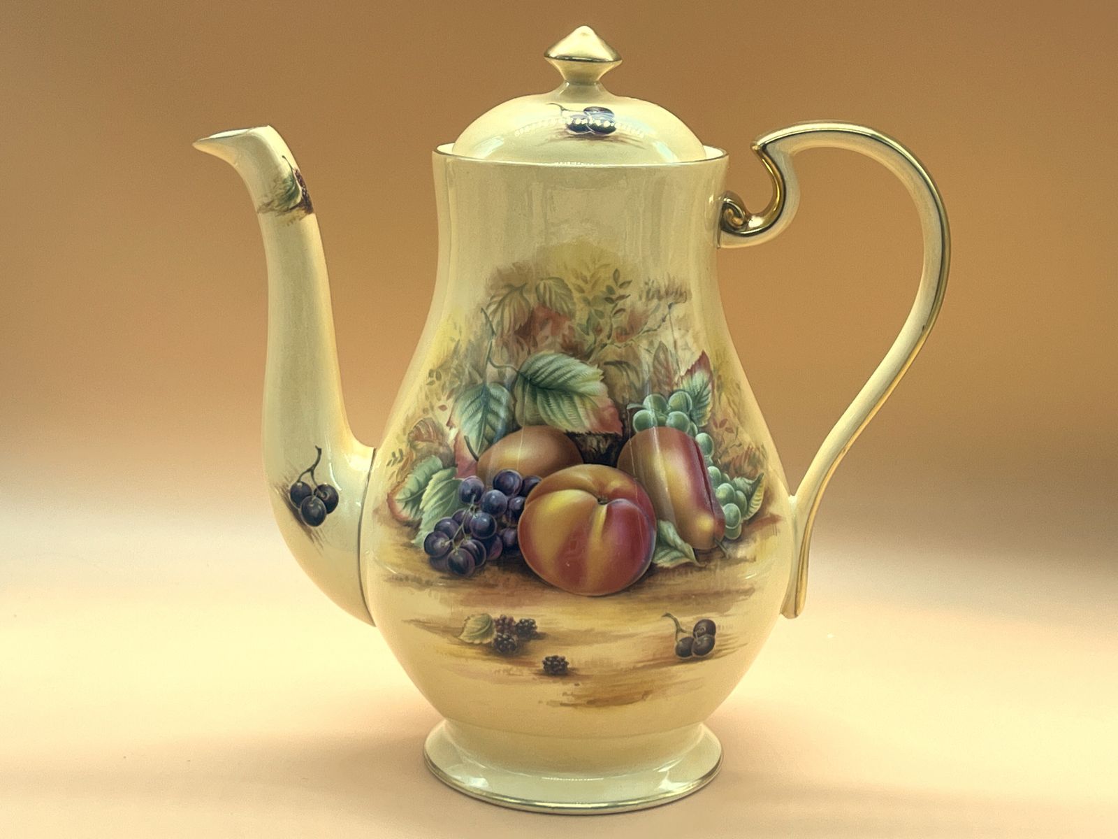 Aynsley China Orchard Gold Design Large 2 Pint Capacity New / Unused Coffee Pot.