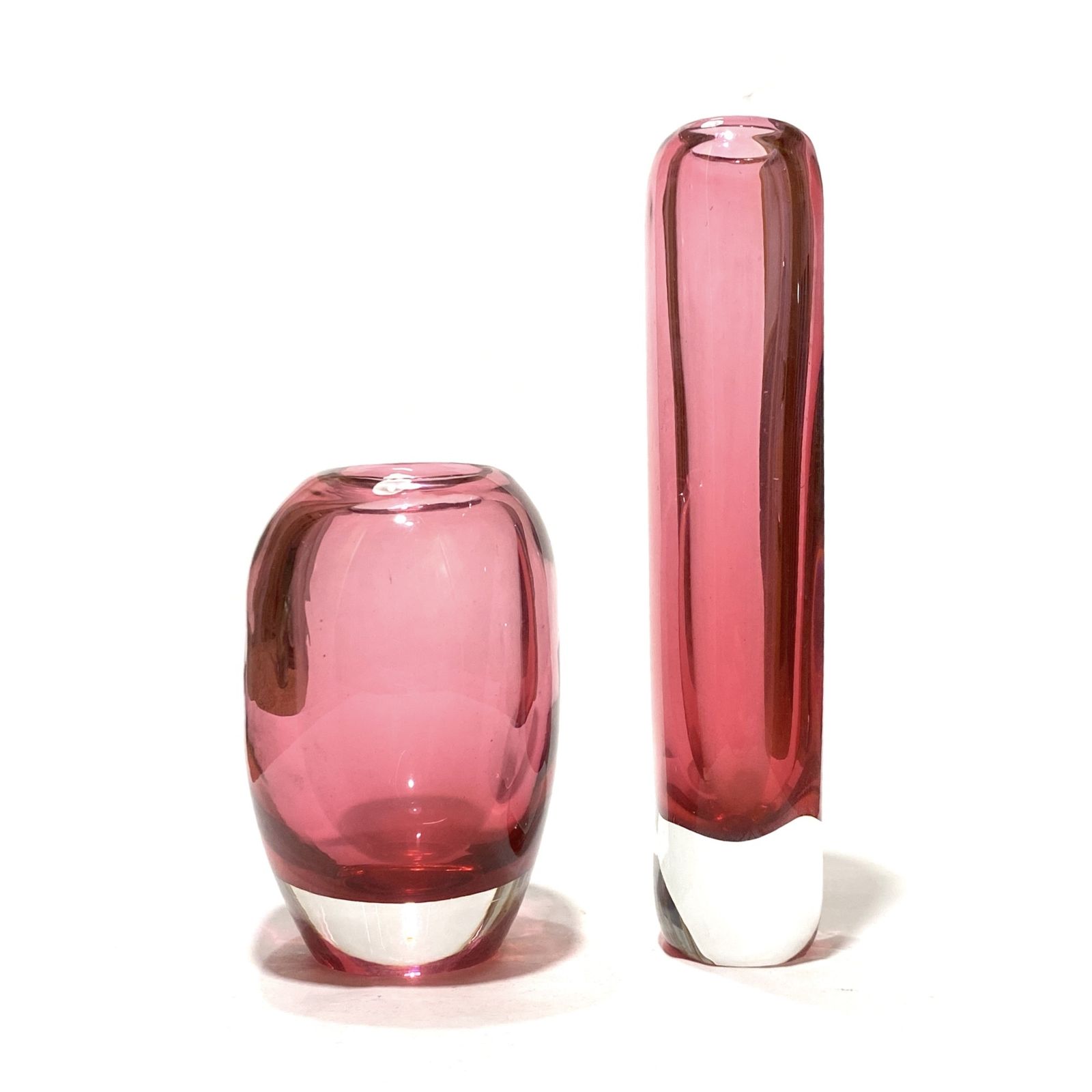 photo furniture Paar Smålandshyttan glazen vazen van Josef Schott, Mid-Century Modern Zweeds glas