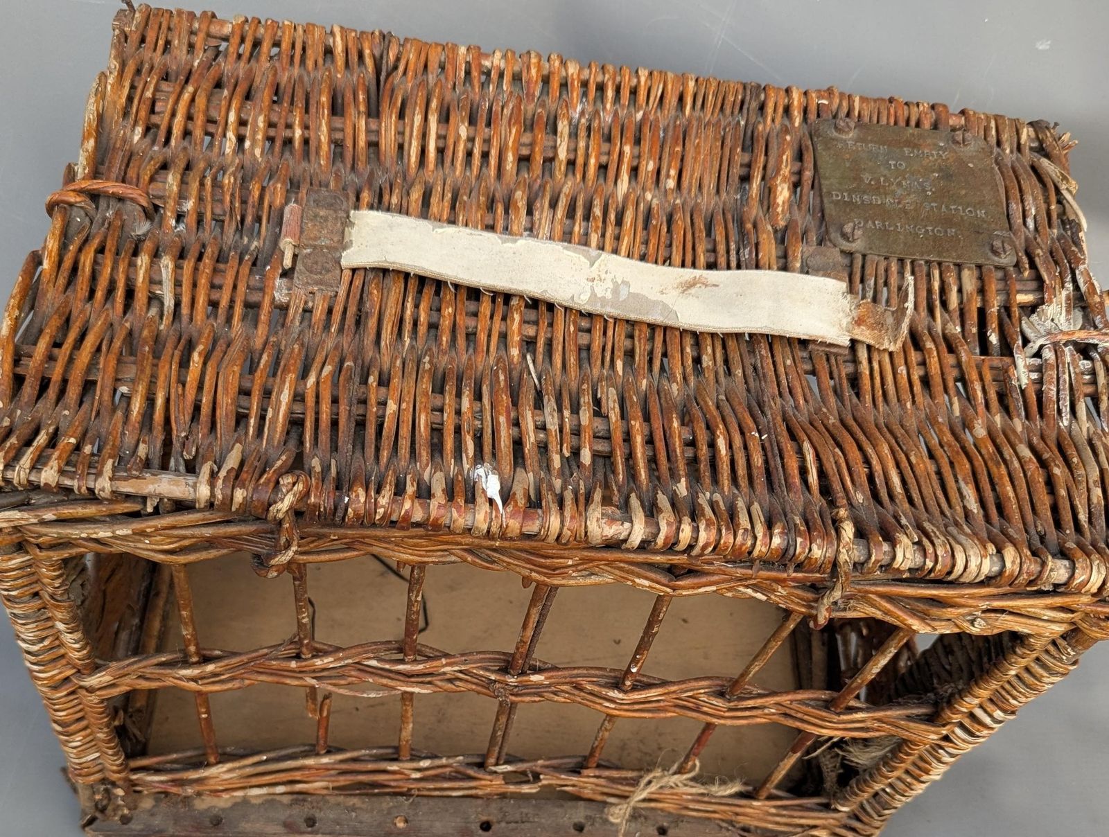 Rare Antique Racing Pigeon Carry Basket, 19th Century photo 249.0