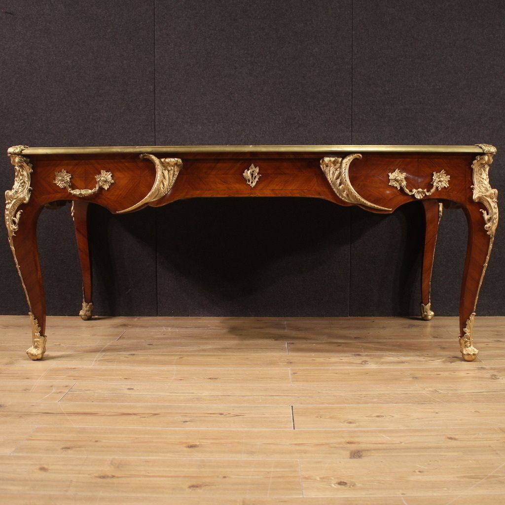 Bureau de style Louis XV, première moitié du XXe siècle photo Mobilier