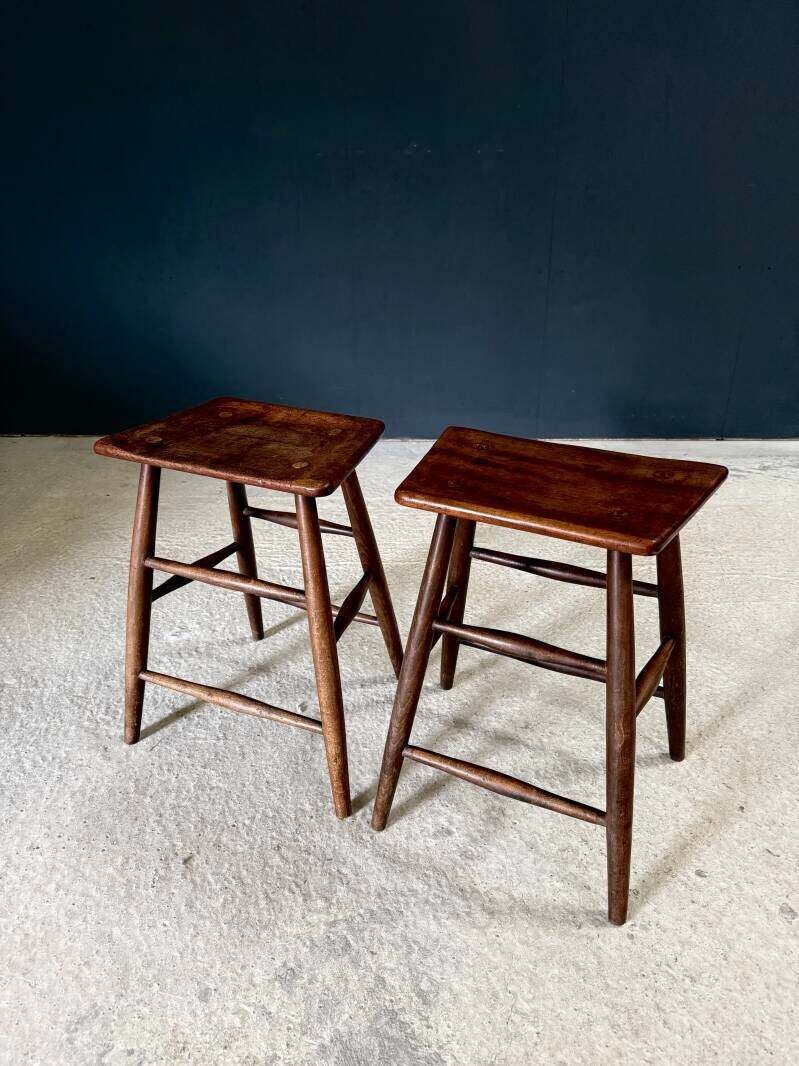 photo furniture Vroeg 19e Eeuwse Handgemaakte Ladderkruk Set