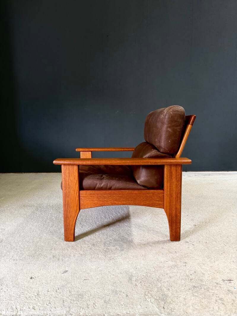2600.0 1960's Mid-Century Modern Design Leren Teakhouten Lounge Stoel Set 1 photo