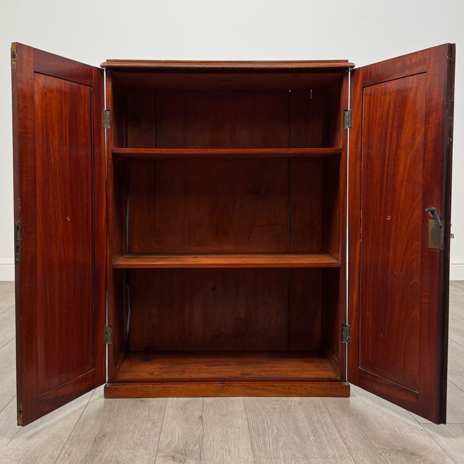Antique 19th Century Small Victorian Cupboard In Mahogany ( Af 6254 ) photo furniture