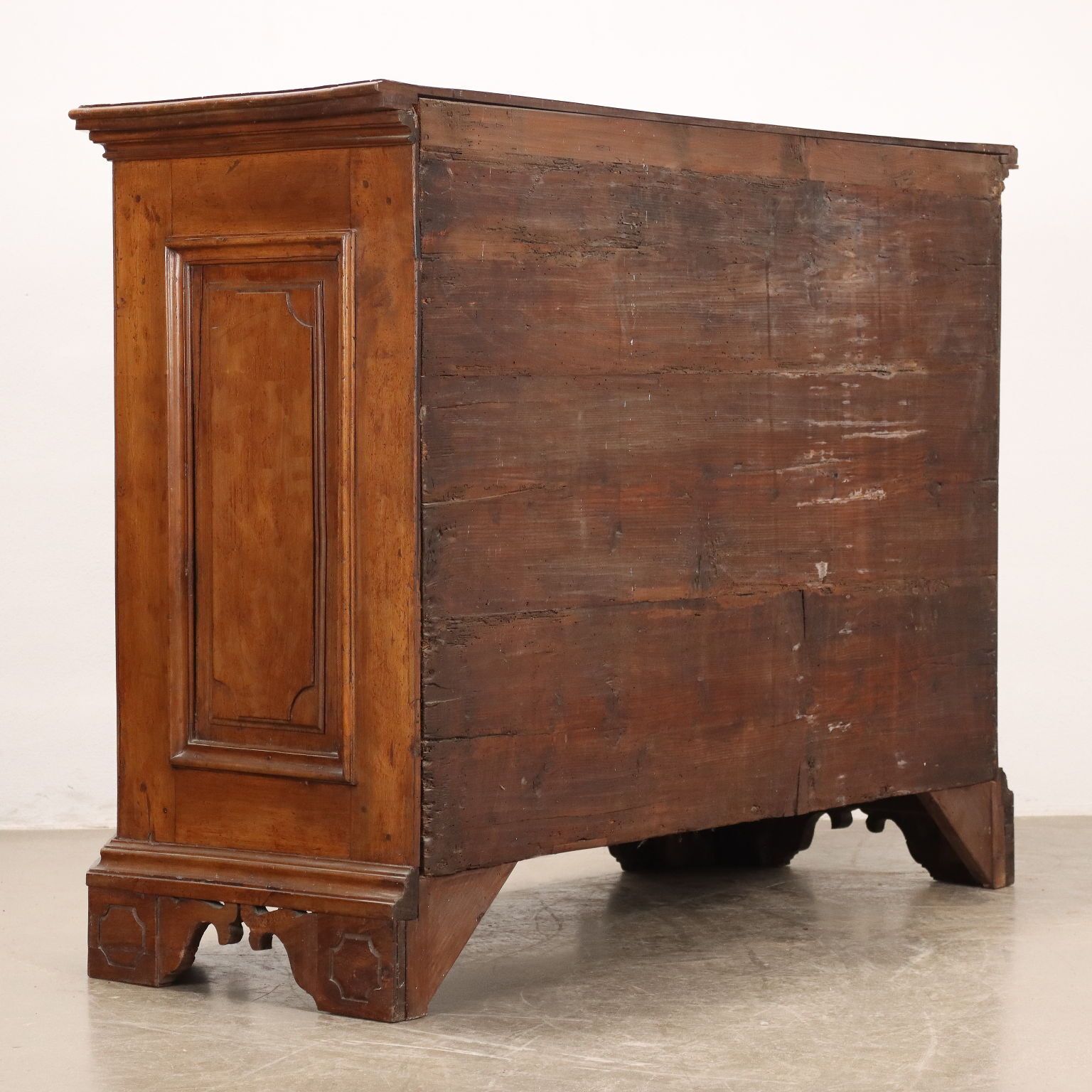 Mobilier Canterano baroque en noyer à 4 tiroirs, Lombardie, XVIIIe siècle photo