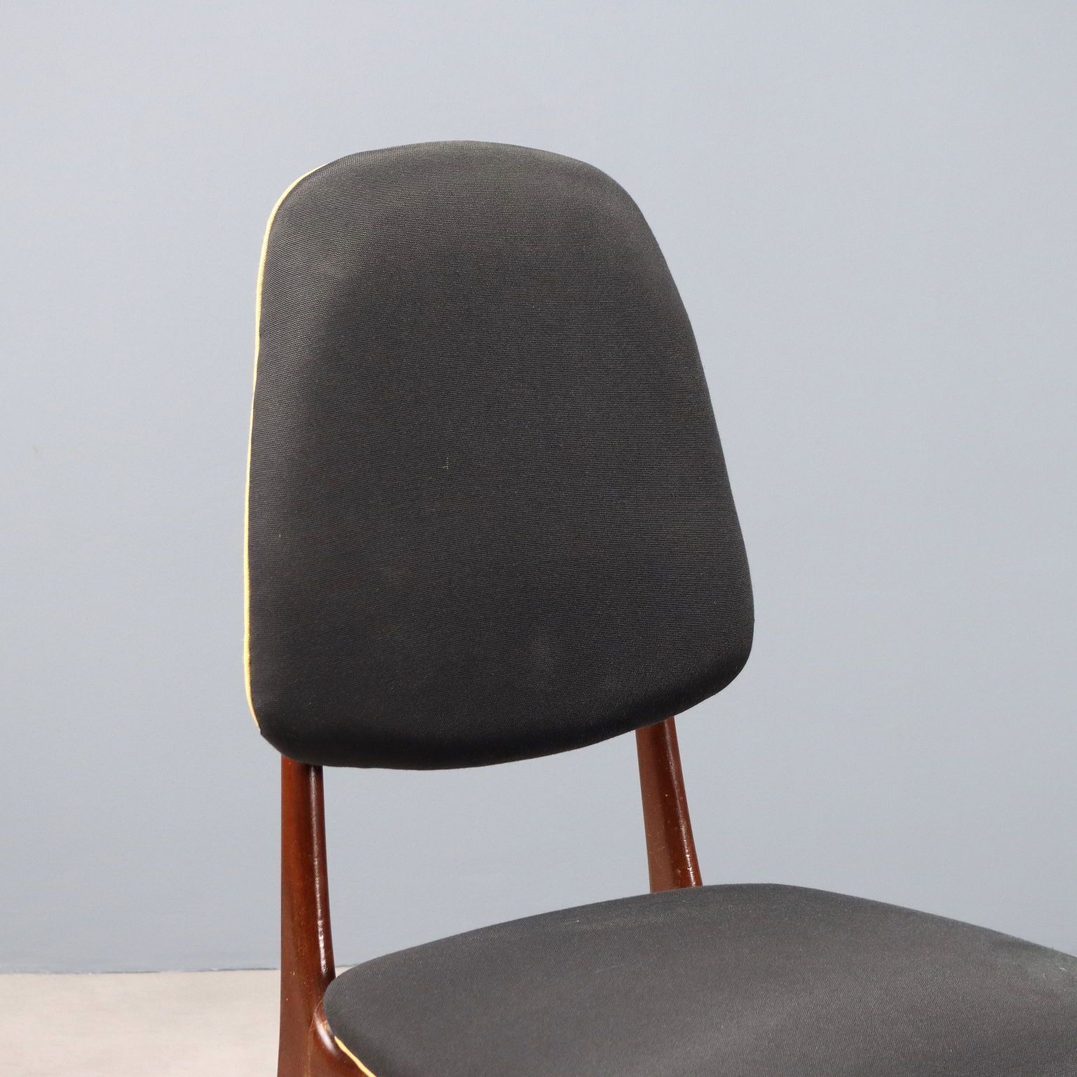 Vintage stoel stof schuim design Italië jaren 1960 photo Meubels