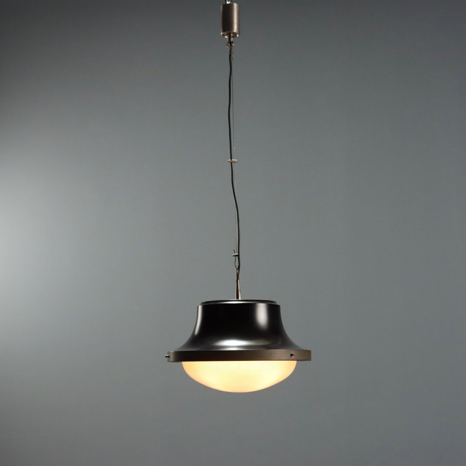 Hanglamp 'Tau' van Sergio Mazza voor Artemide