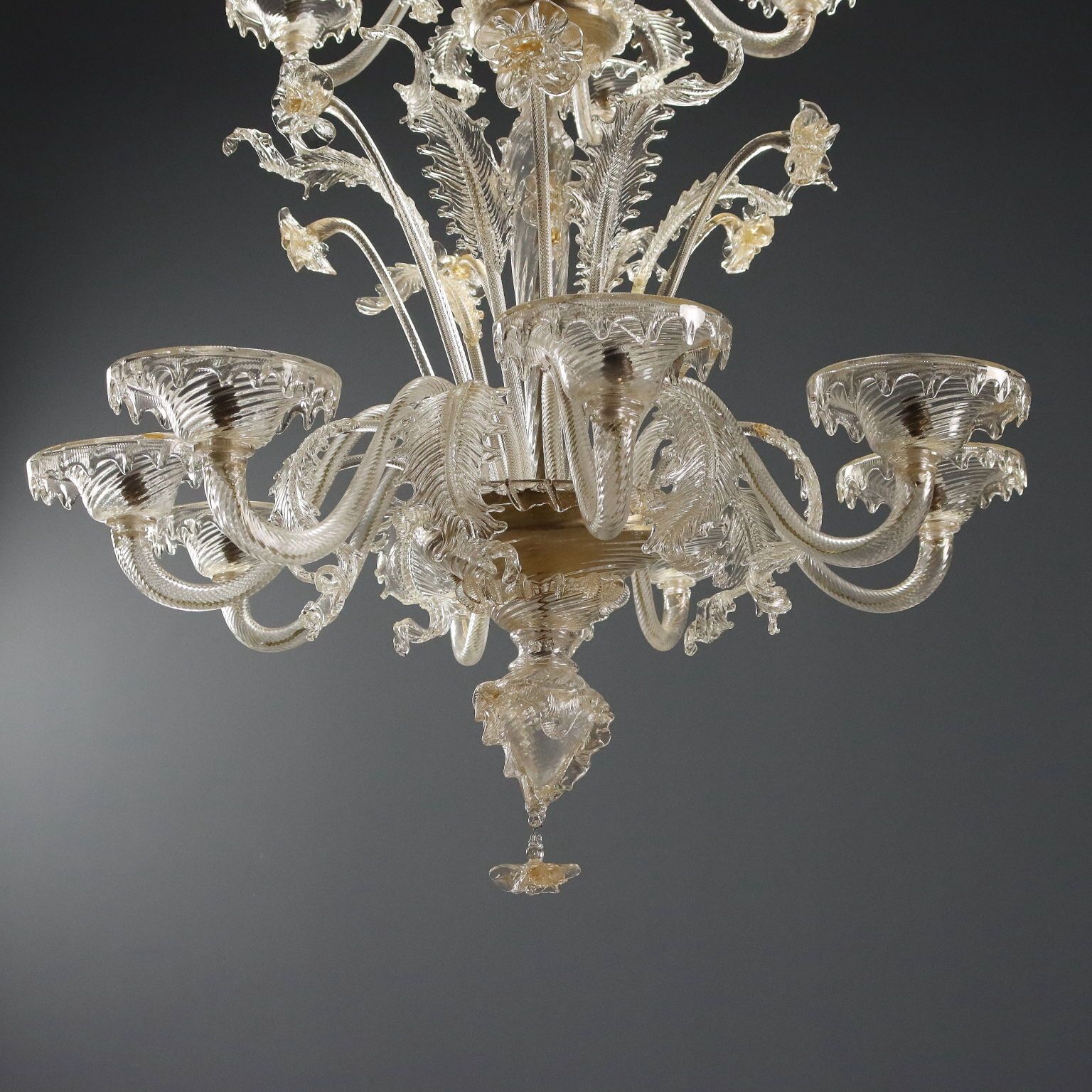 photo furniture Antieke kroonluchter, geblazen glas, 12 lichten, Italië, 20e eeuw