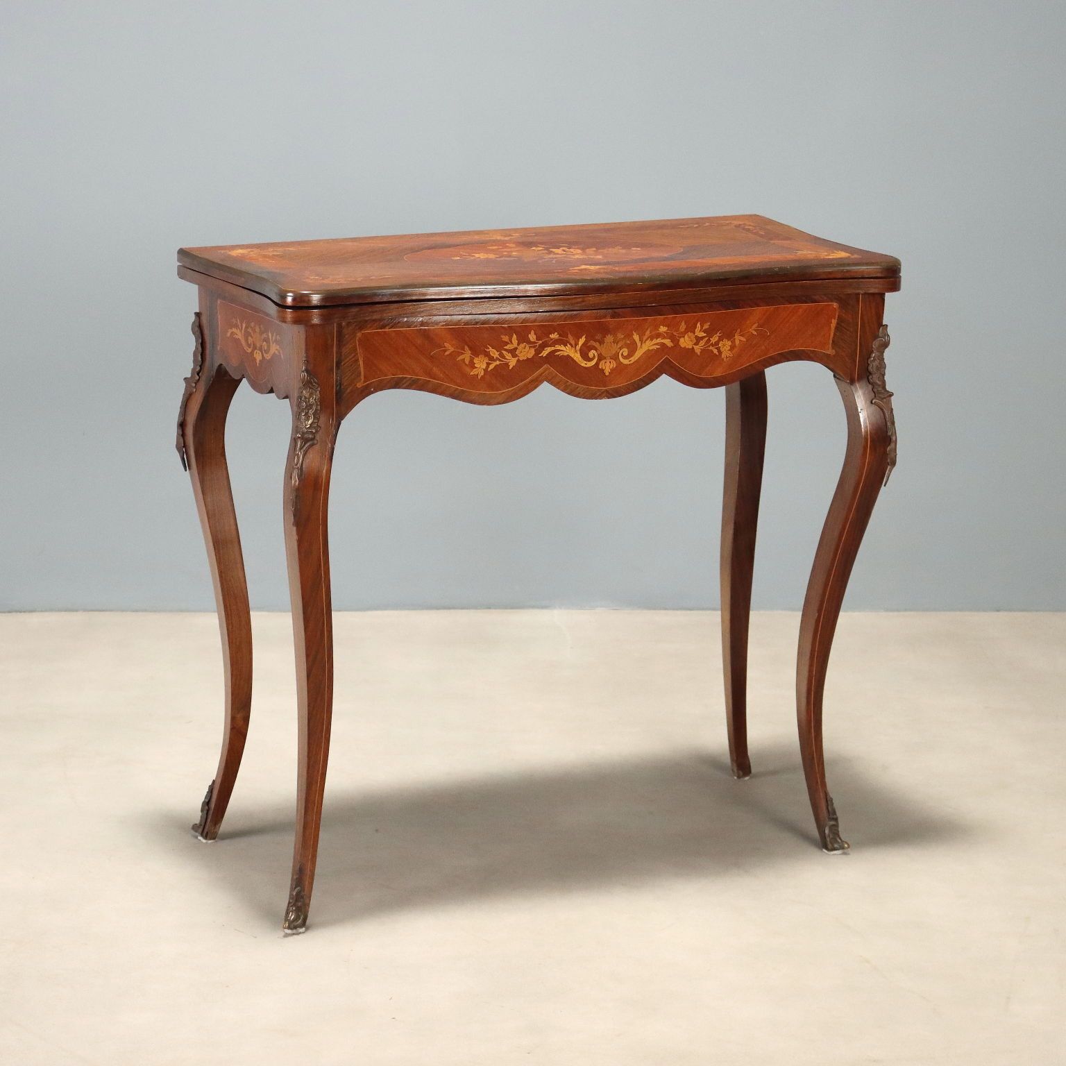 Indian Rosewood And Mahogany Game Table