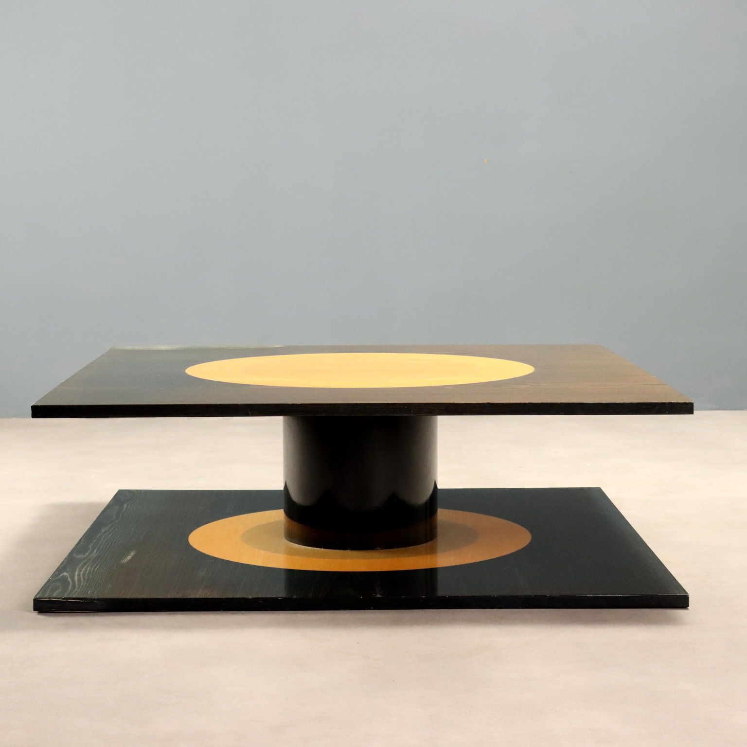 Table basse en bois plaqué, années 1980 photo for sale
