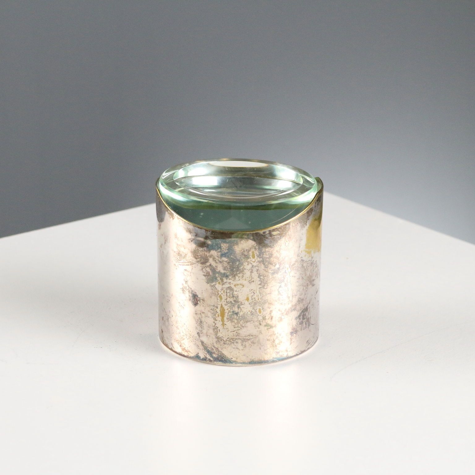 Metalen en glazen doos van Lino Sabattini